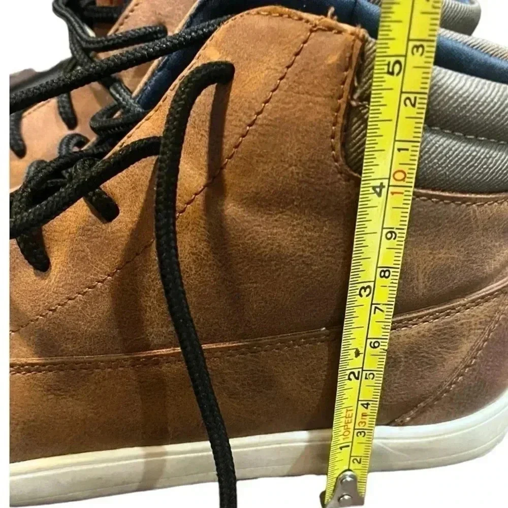 Boys size 5 Wonder Nation lightweight brown high tops GUC
